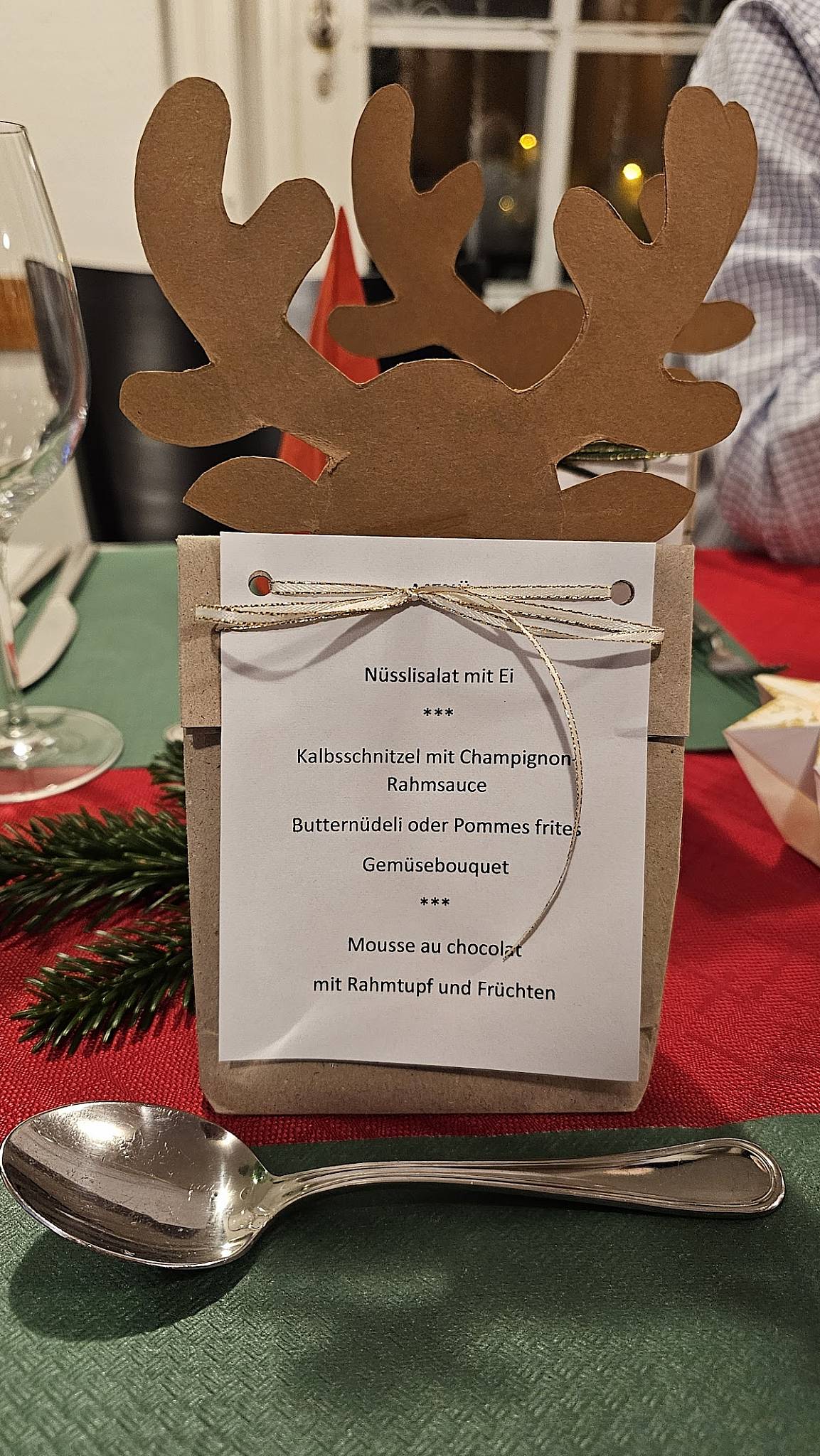 Menu di Restaurant Hard Birsfelden Küche, Fondue, Rösti, Filet auf heissem Stein, Sommerterrasse 