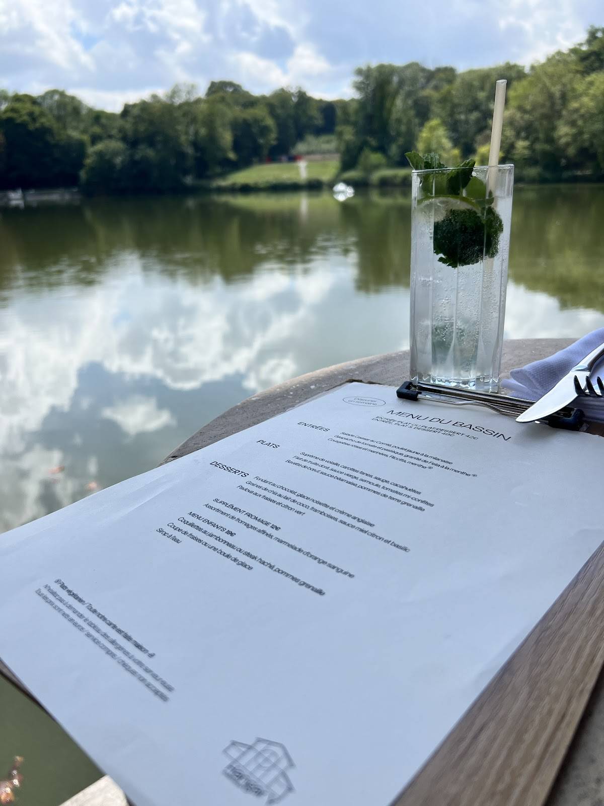 Menu de Les Roseaux - restaurant du Hangar Y