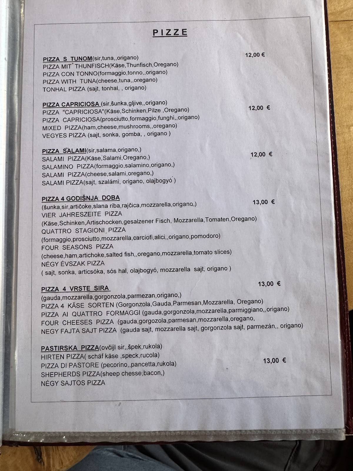 Menu di Restoran Navigator 