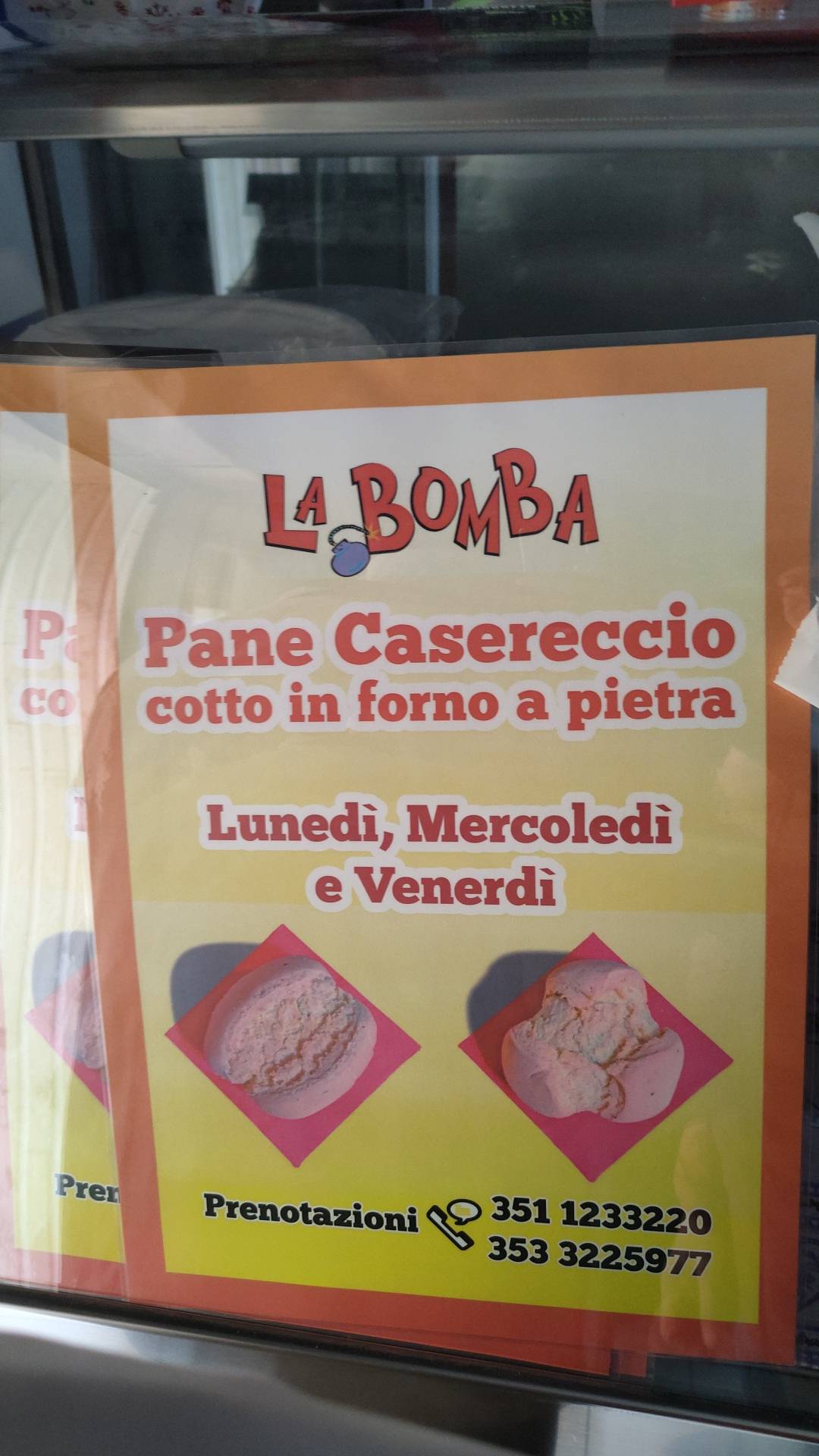 Menu di Pizzeria La Bomba 
