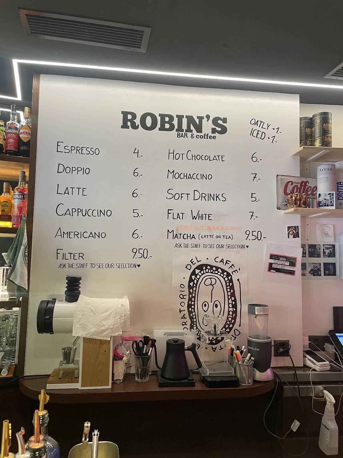 Menu di ROBIN'S bar & coffee 