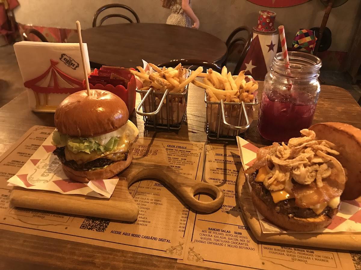 The Circus Bar e Kitchen cardápio