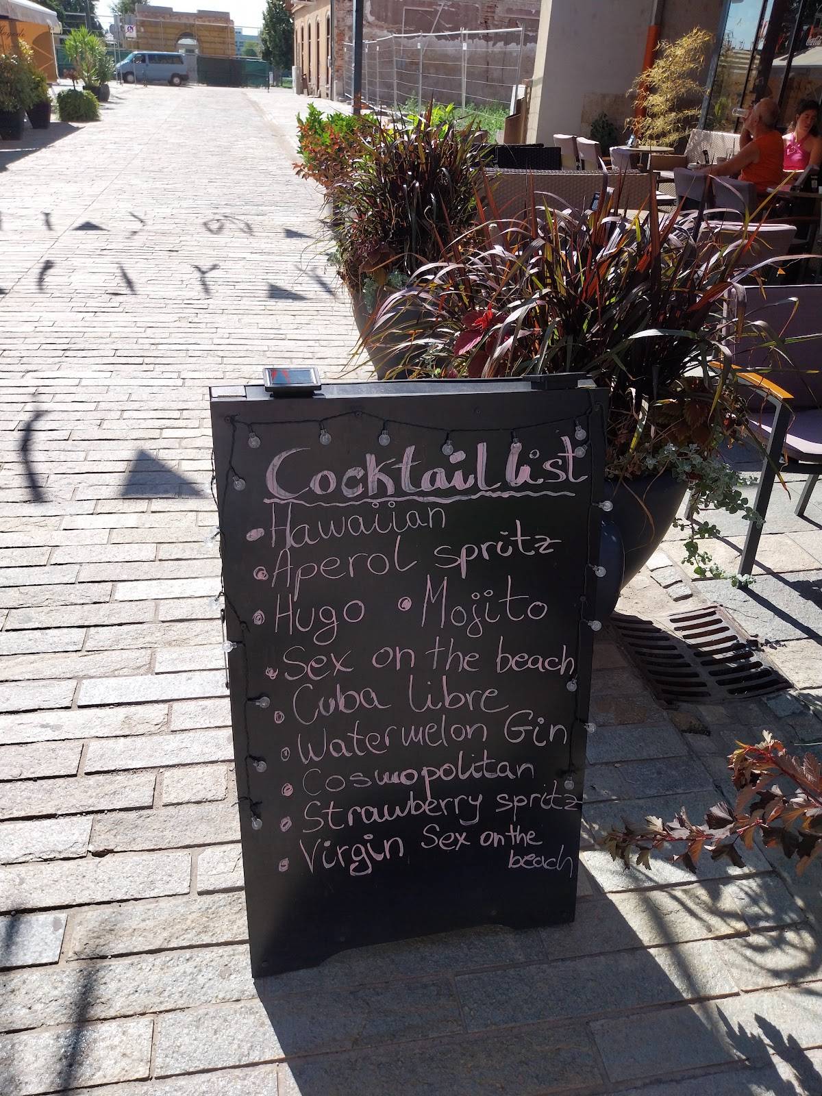 Menu di Vivas Bar 