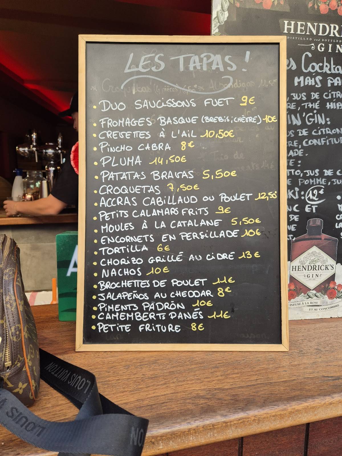 Menu de Caliente Bar à Tapas Ajaccio