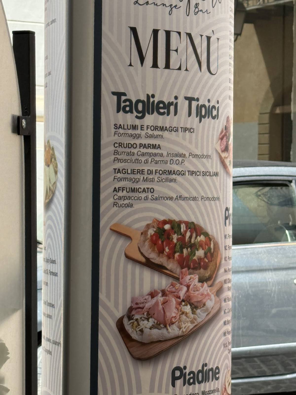 Menu di Chapeau Lounge Bar 