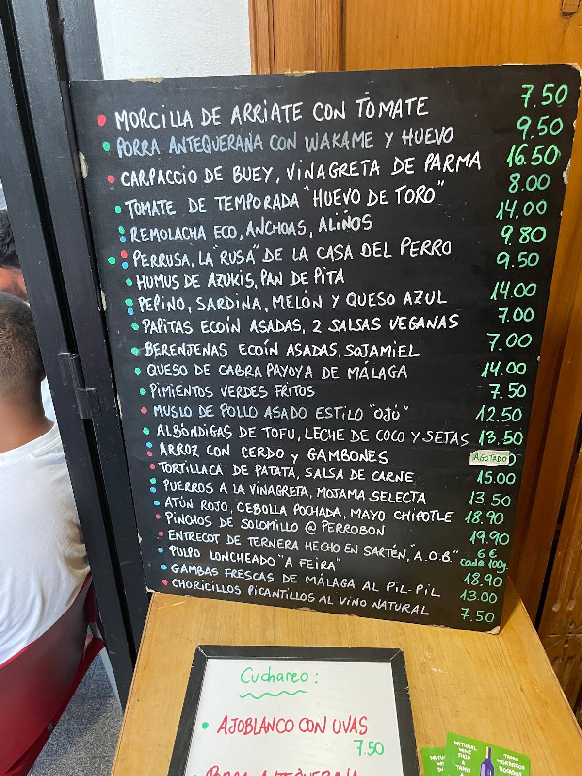 Carta del pub y bar La Casa del Perro Málaga Calle Hernán Ruiz