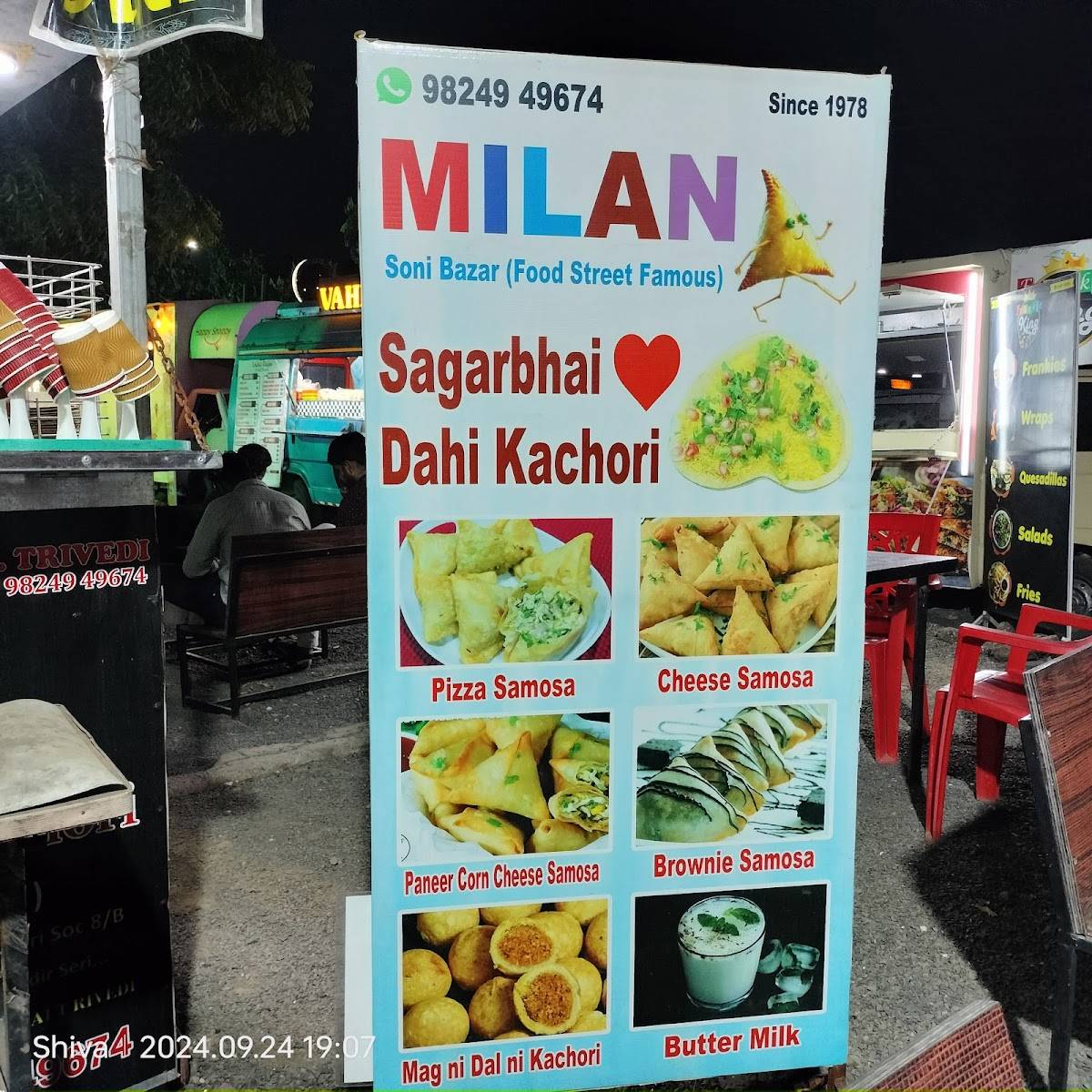 Milan Samosa Center menu