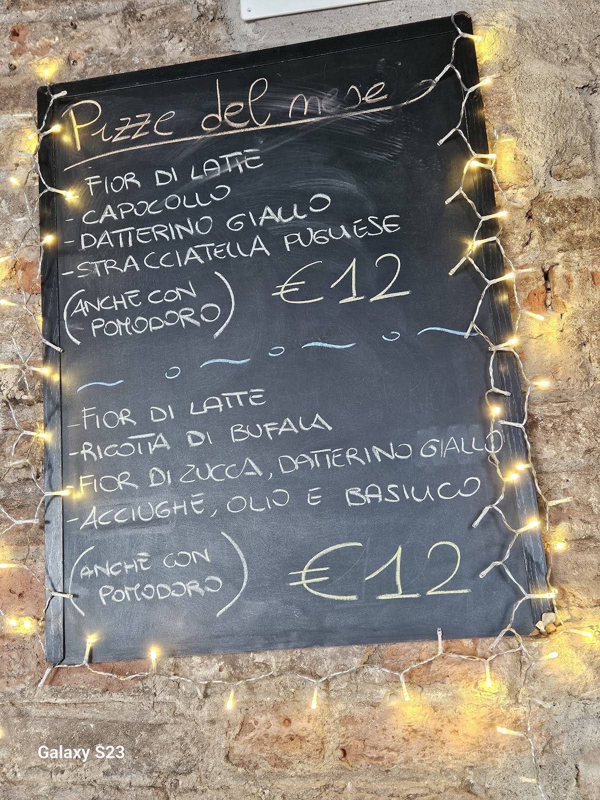 Menu di Pizzeria Naplé 