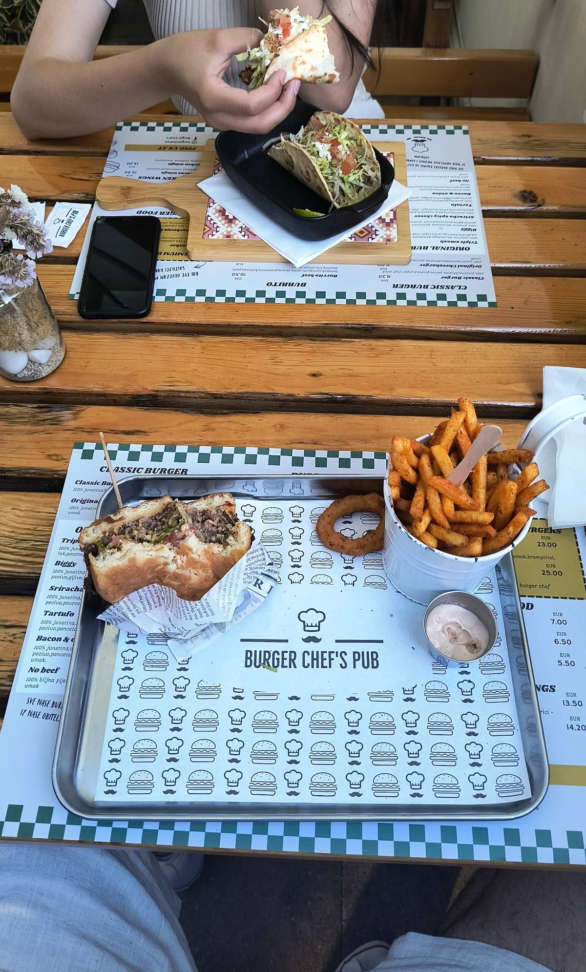 Menu di Burger Chef's 