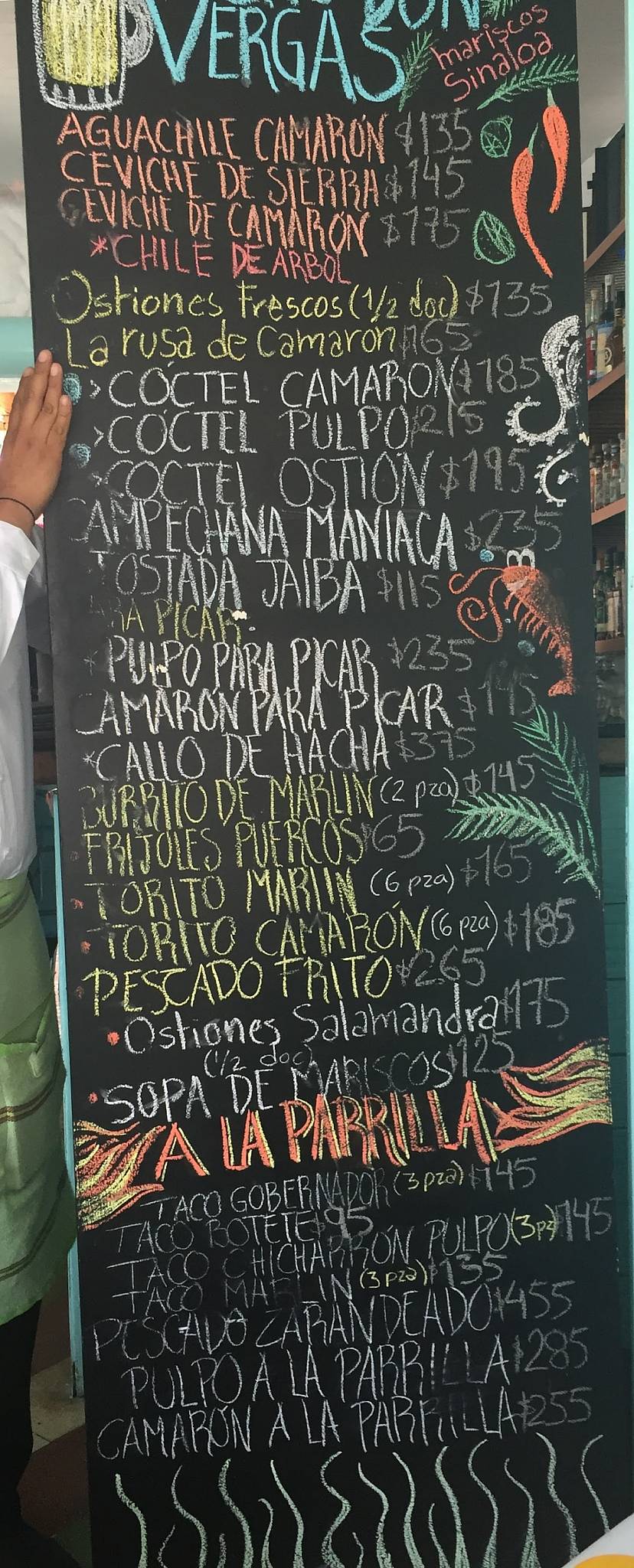 Menu at Mariscos Don Vergas restaurant, Guadalajara