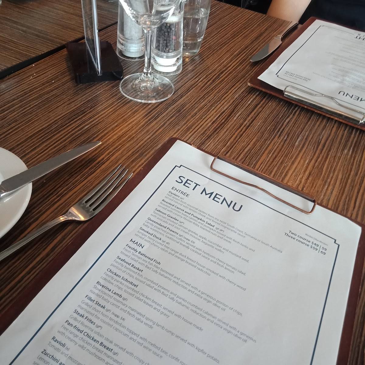 Southern Cross Yacht Club menu