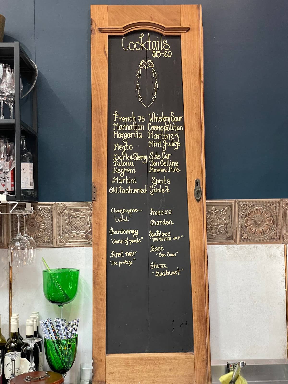 Menu at The Dolly & Oats Lounge Bar, Gympie