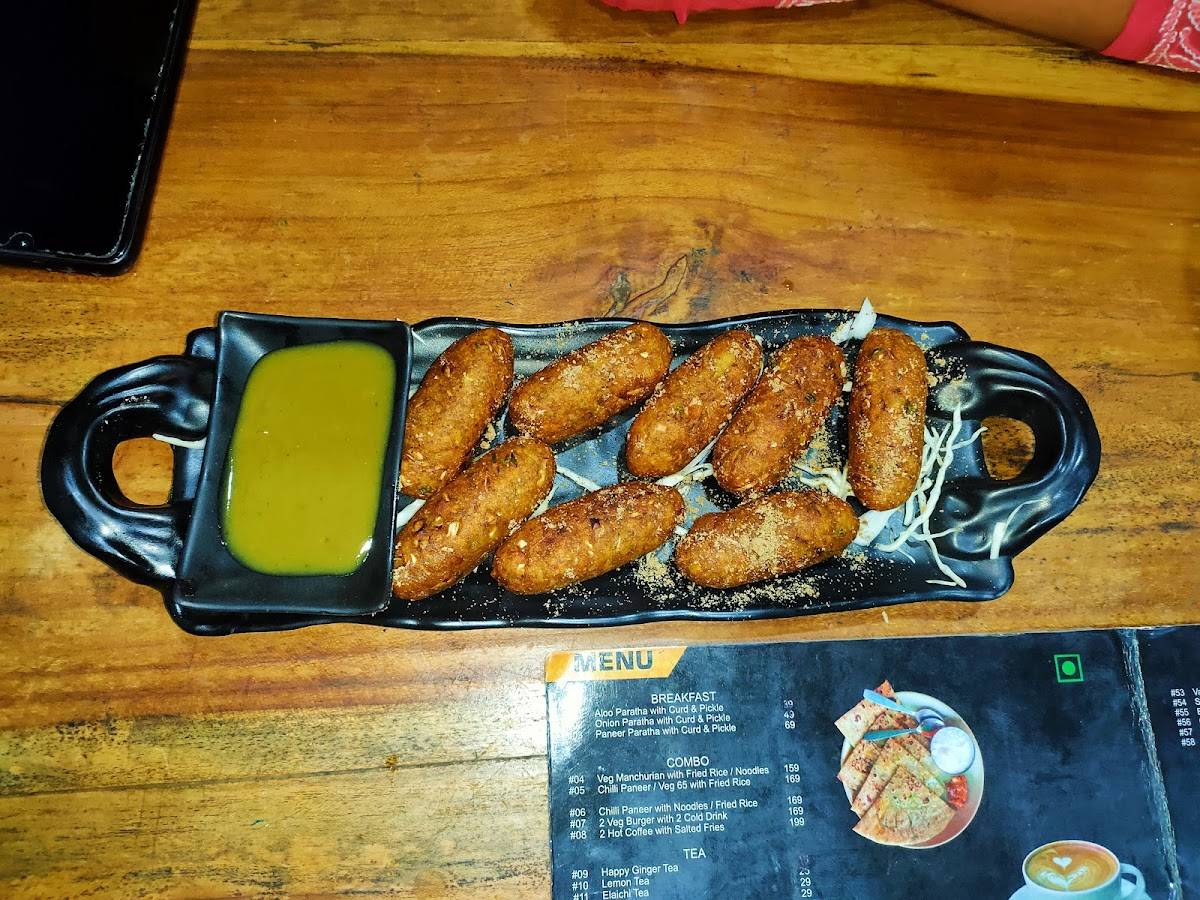 School Days Cafe Lucknow menu