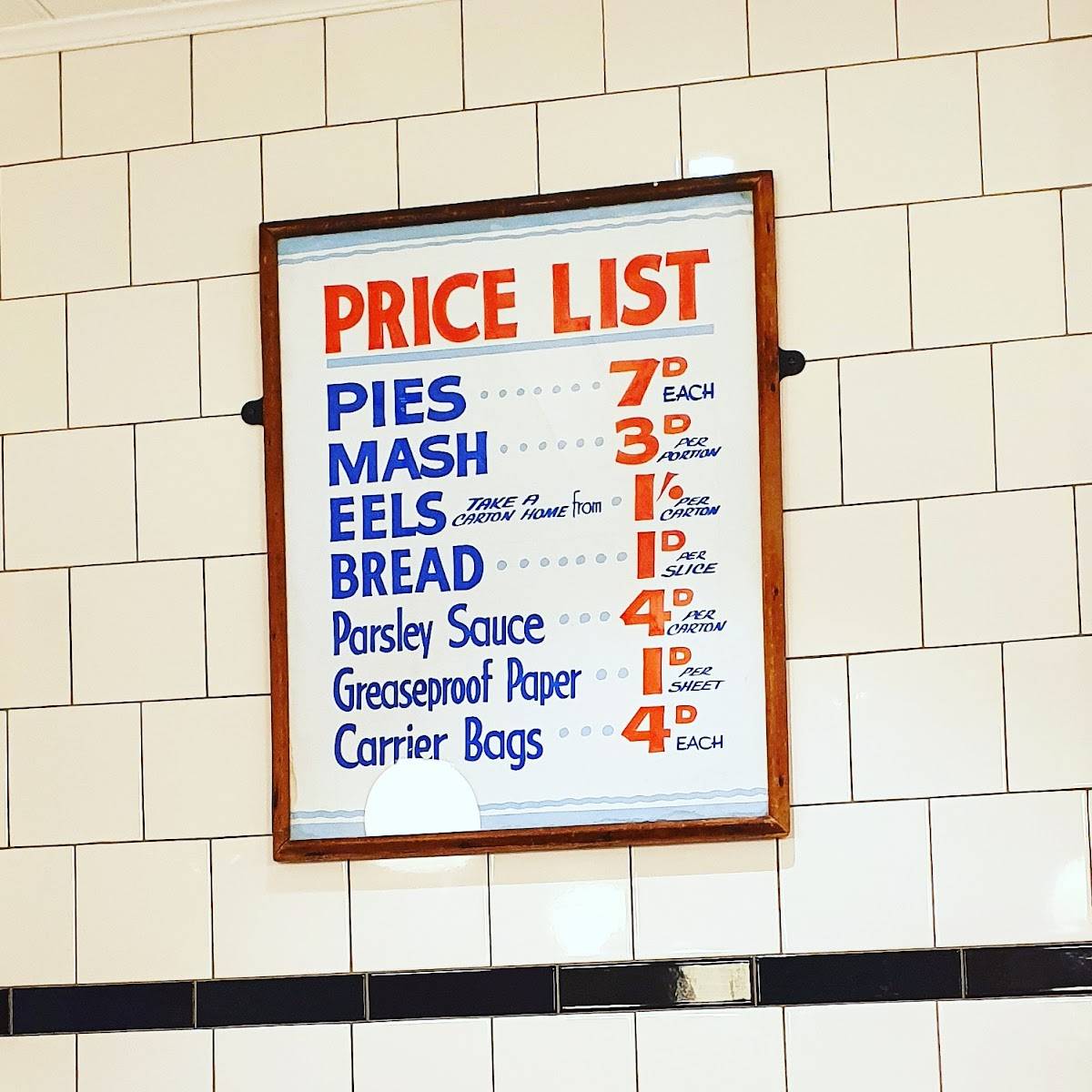Menu at G Kelly fast food, London, 526 Roman Rd