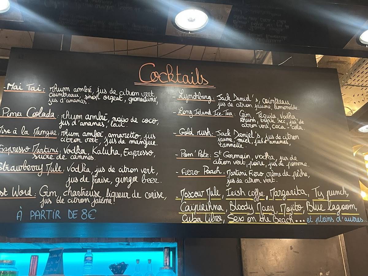 Menu au La Base Bar Restaurant, Lorient, Base sous-marins Keroman