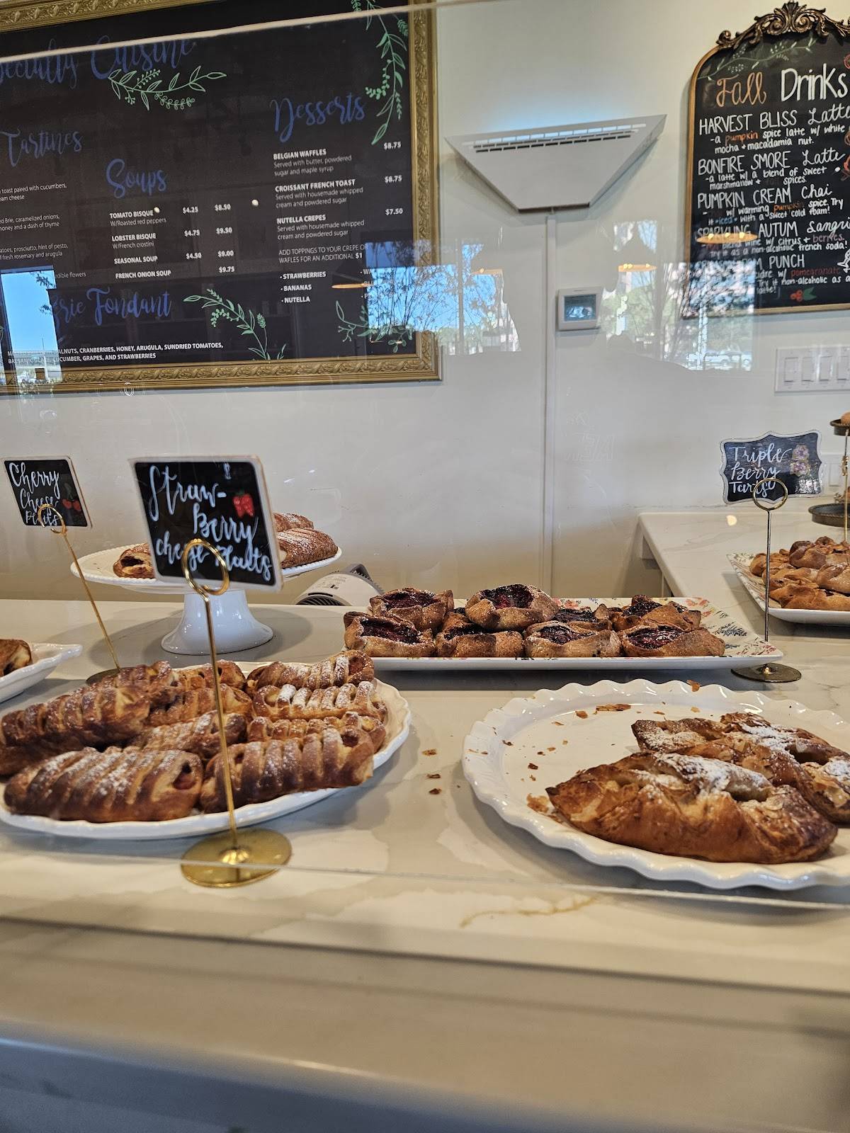 le petit paris cafe southside menu with prices