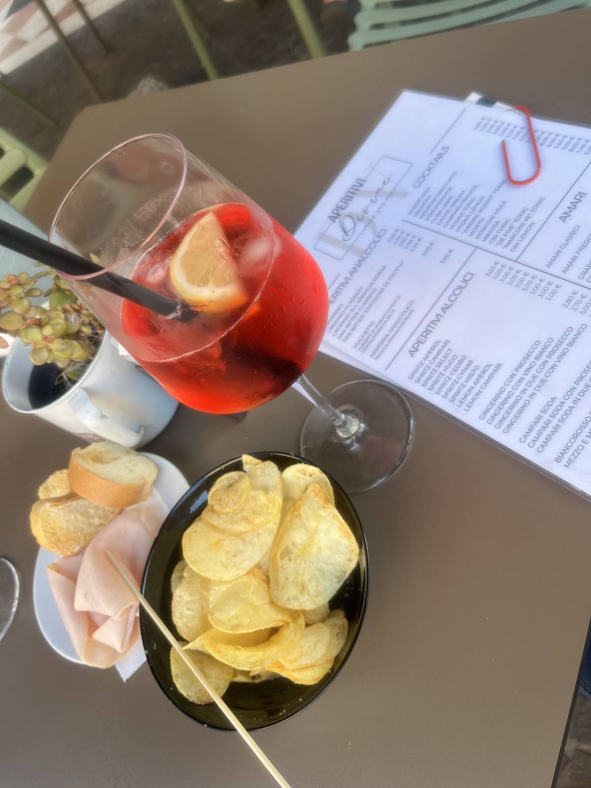 Menu di Divine Coffee And Wine 