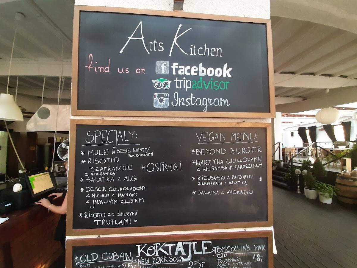 Menu at Arts Kitchen pub & bar, Miedzyzdroje