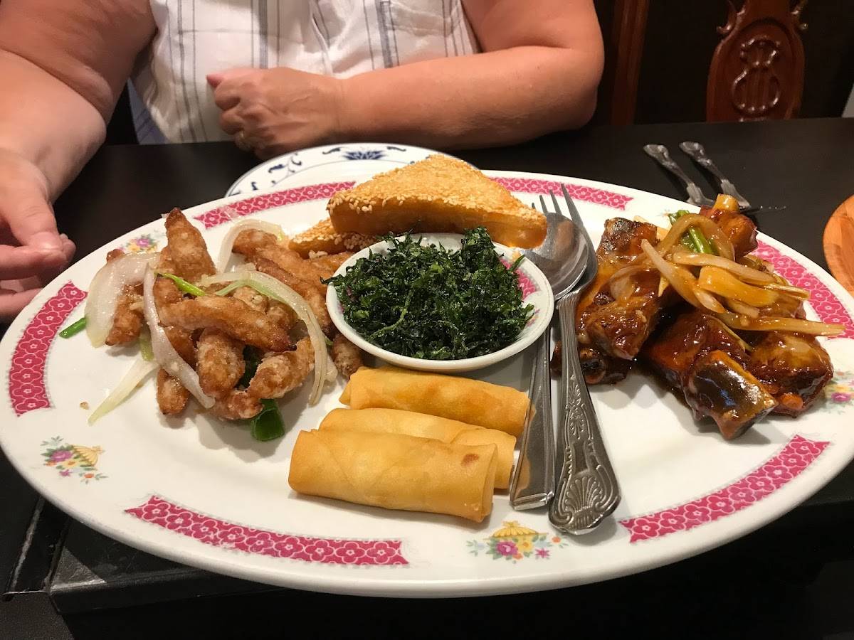 Menu at Sun Tong fast food, ClactononSea