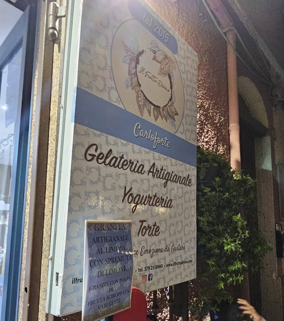 Menu di Il Frutto Divino Gelateria Yogurteria Cioccolato 