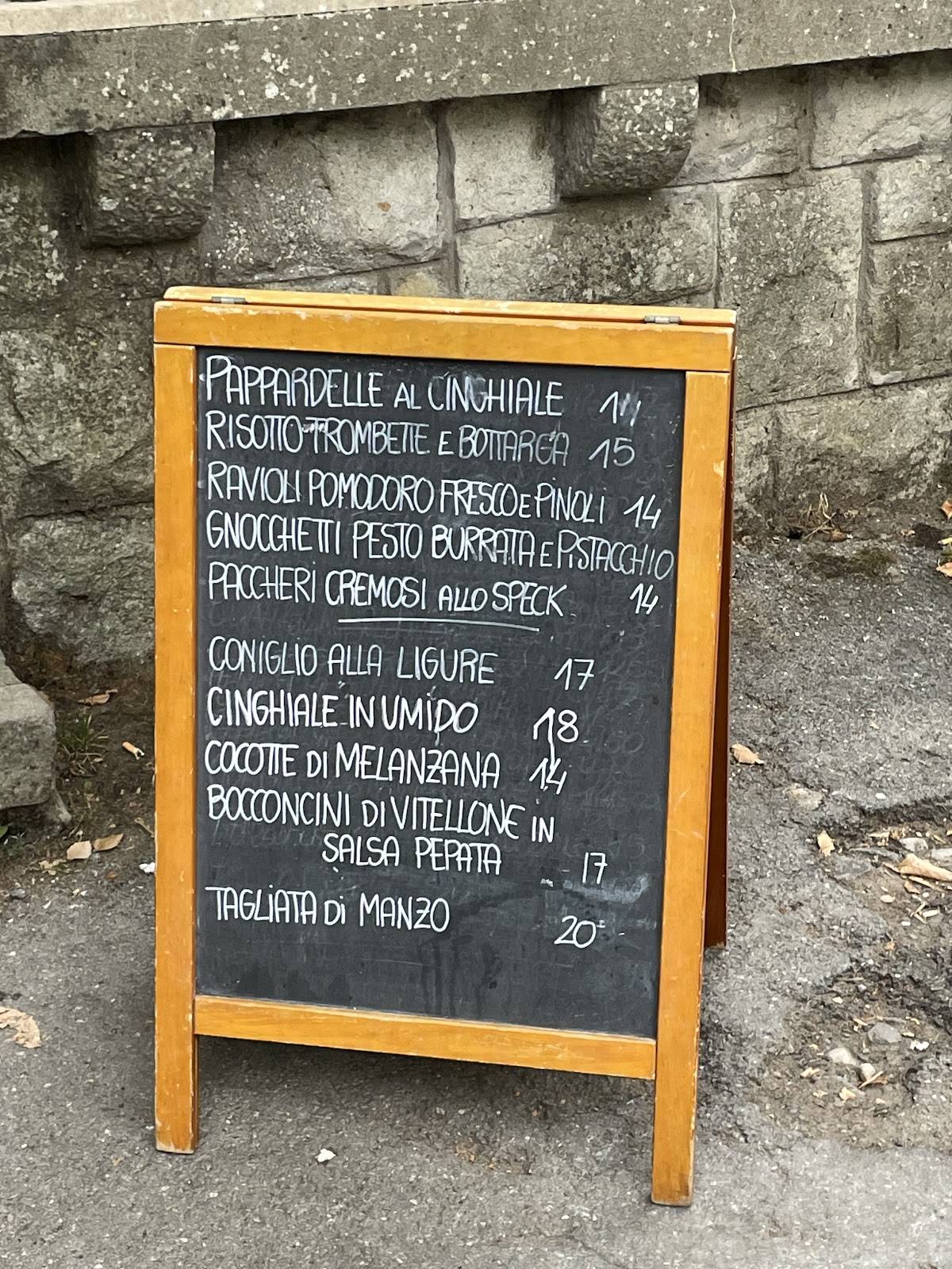 Menu di RISTORANTE BAR MINIGOLF DALL’AVA 