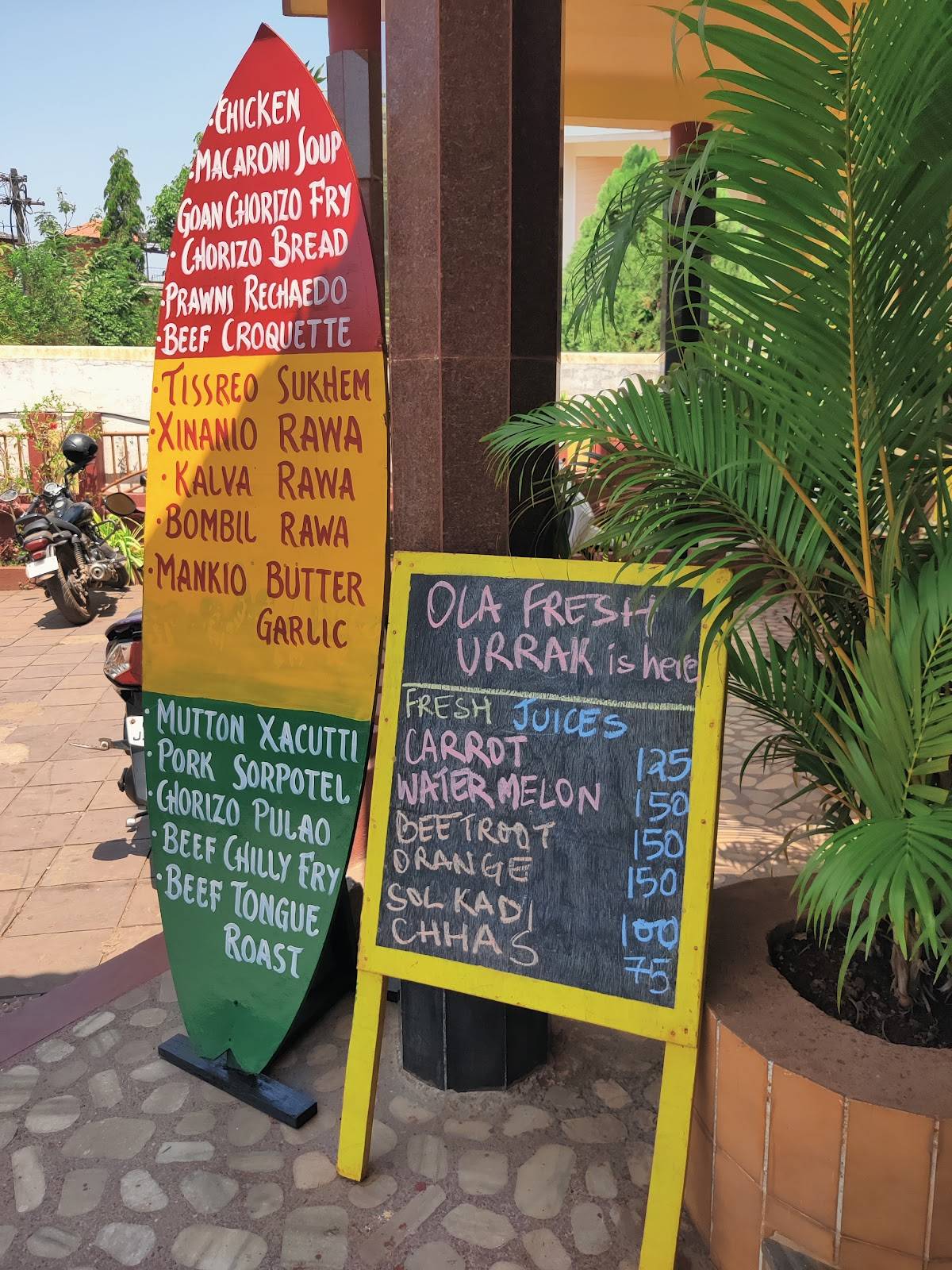 Segundo Bairro Goan Restaurant and Bar menu