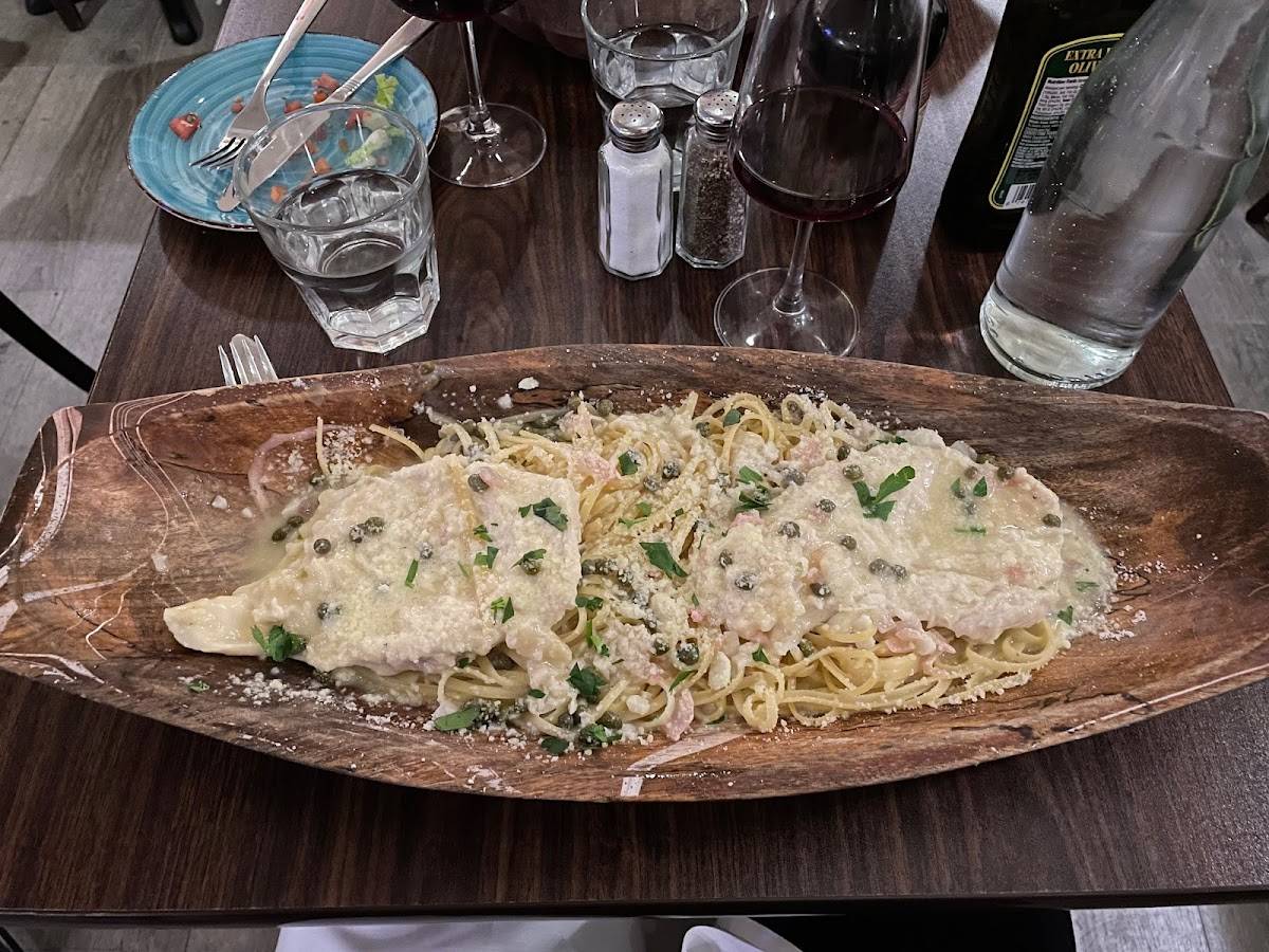 Menu at Tramonti pizzeria, Thomaston