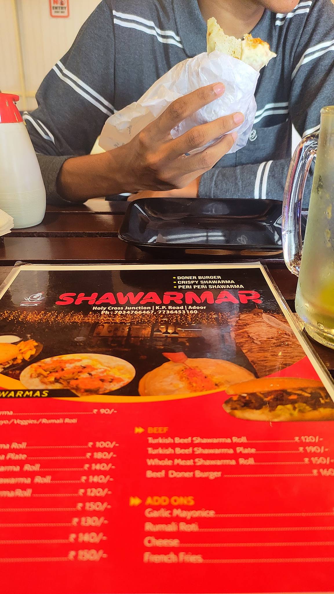 Shawarmar menu