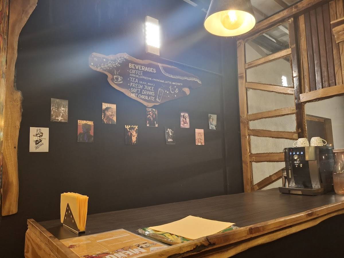Cafe Wavy Cap menu
