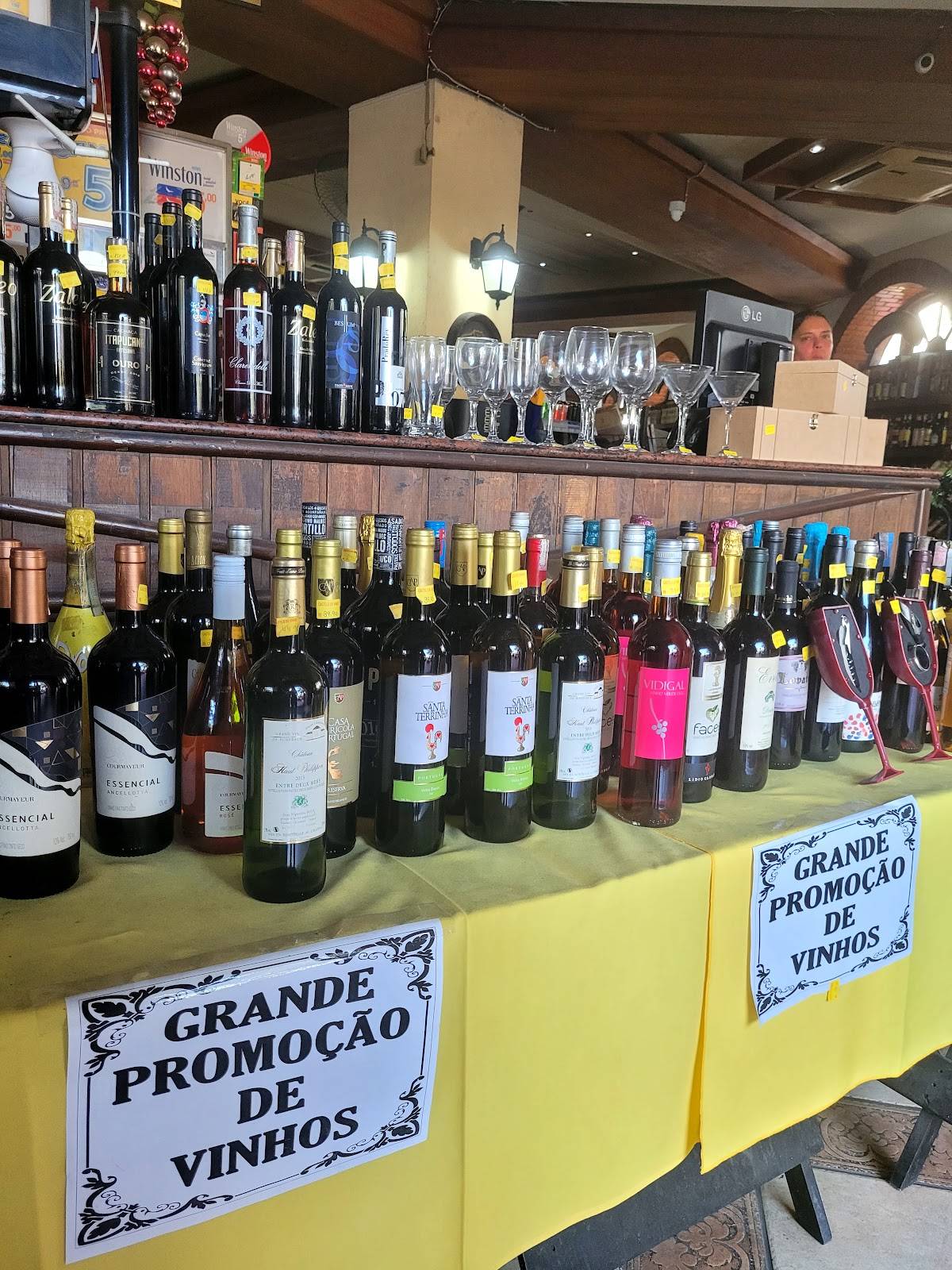 Castelo do Vinho cardápio