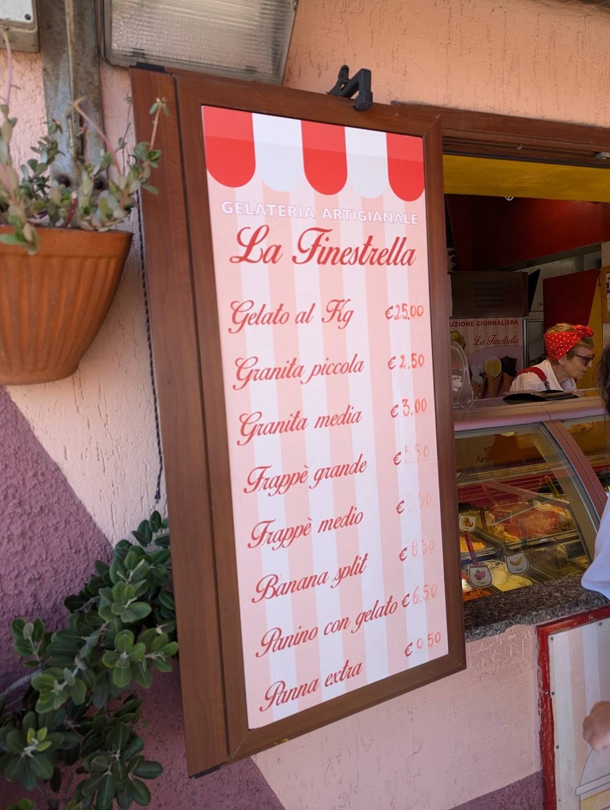 Menu di Gelateria La Finestrella 