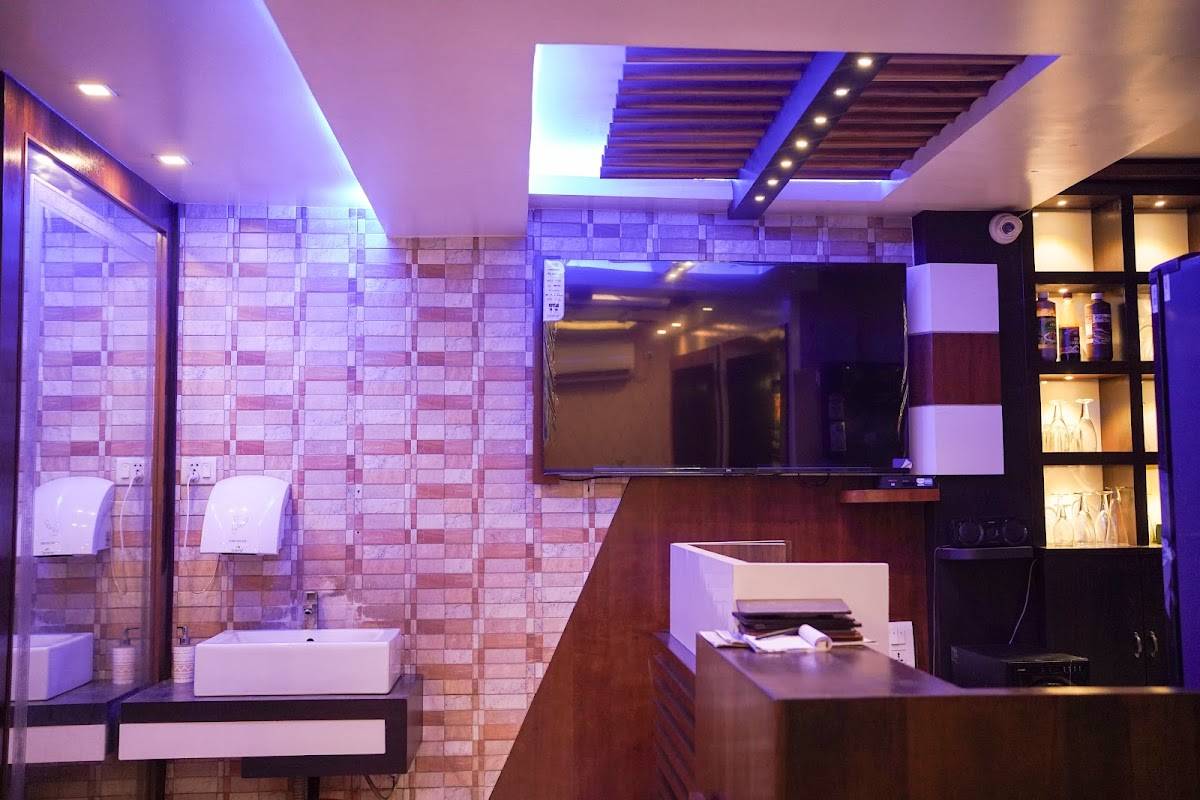 Blue Diamond Hotel and Restaurant menu