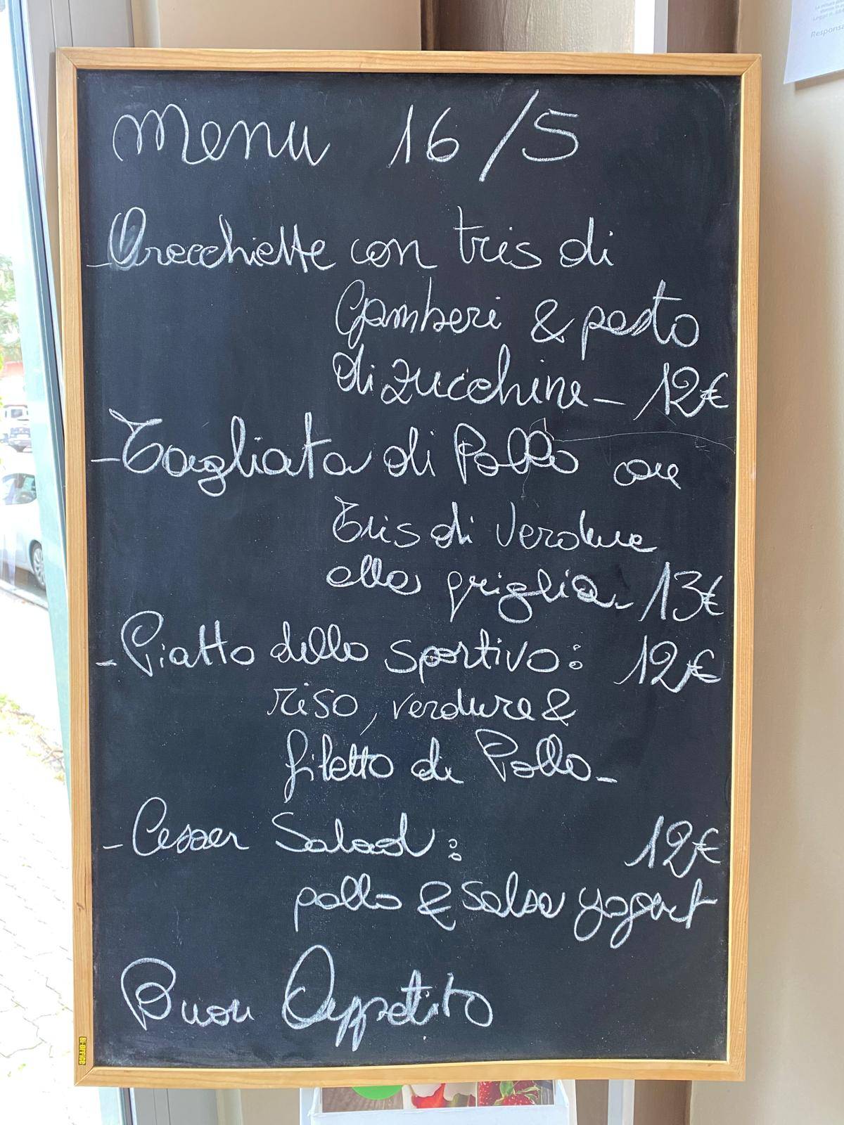 Menu di Motor Café 