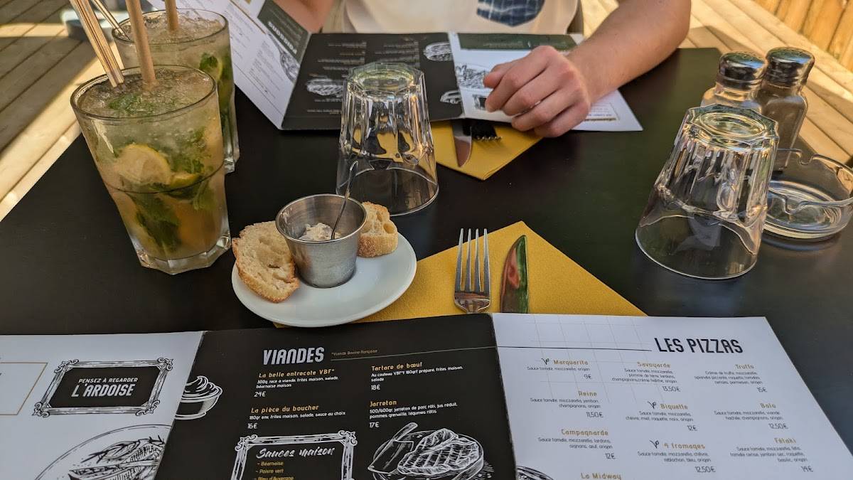 Menu de Restaurant Brasserie Pizzeria Le MIDWAY