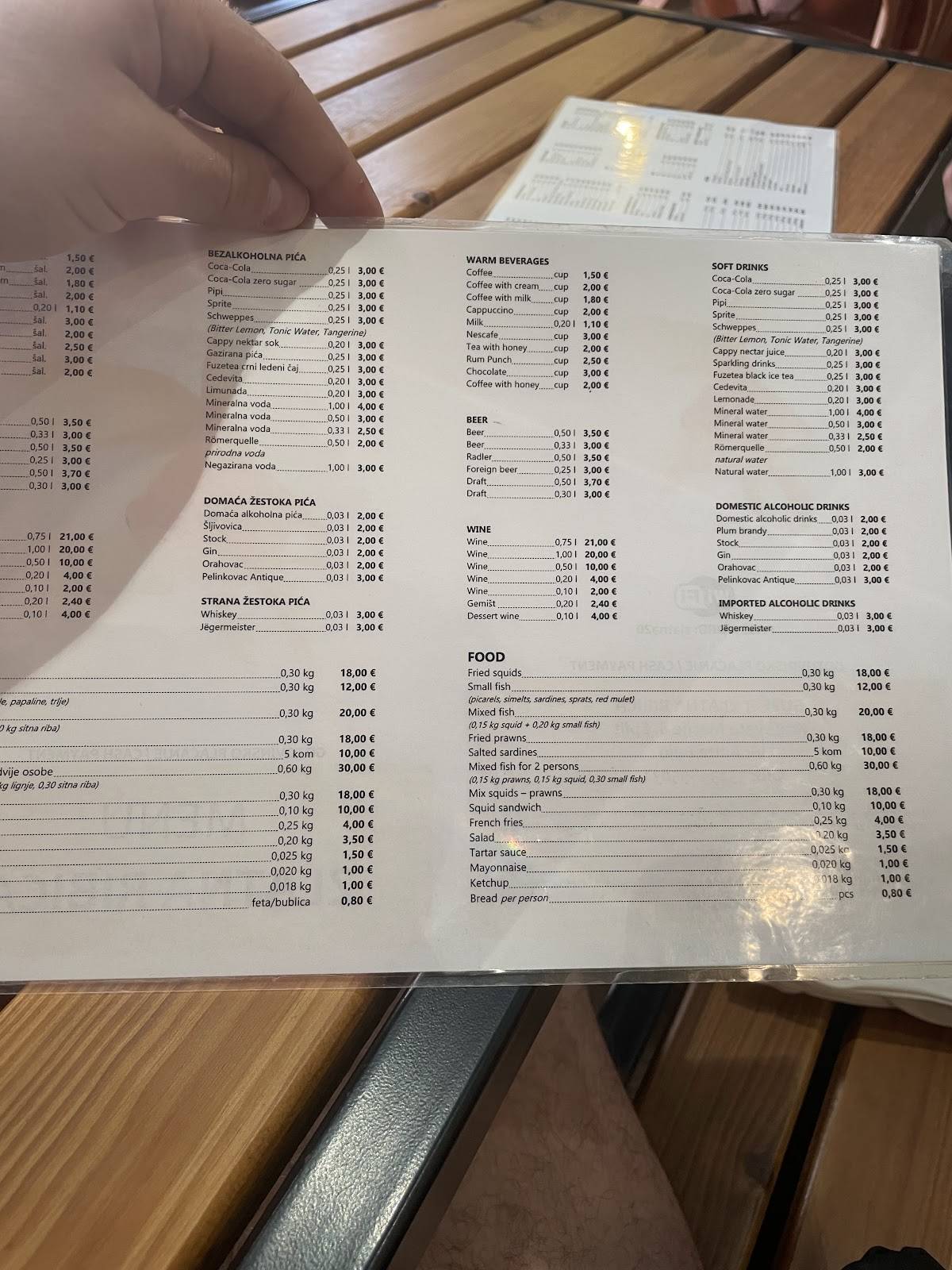 Menu di Zlatna ribica 