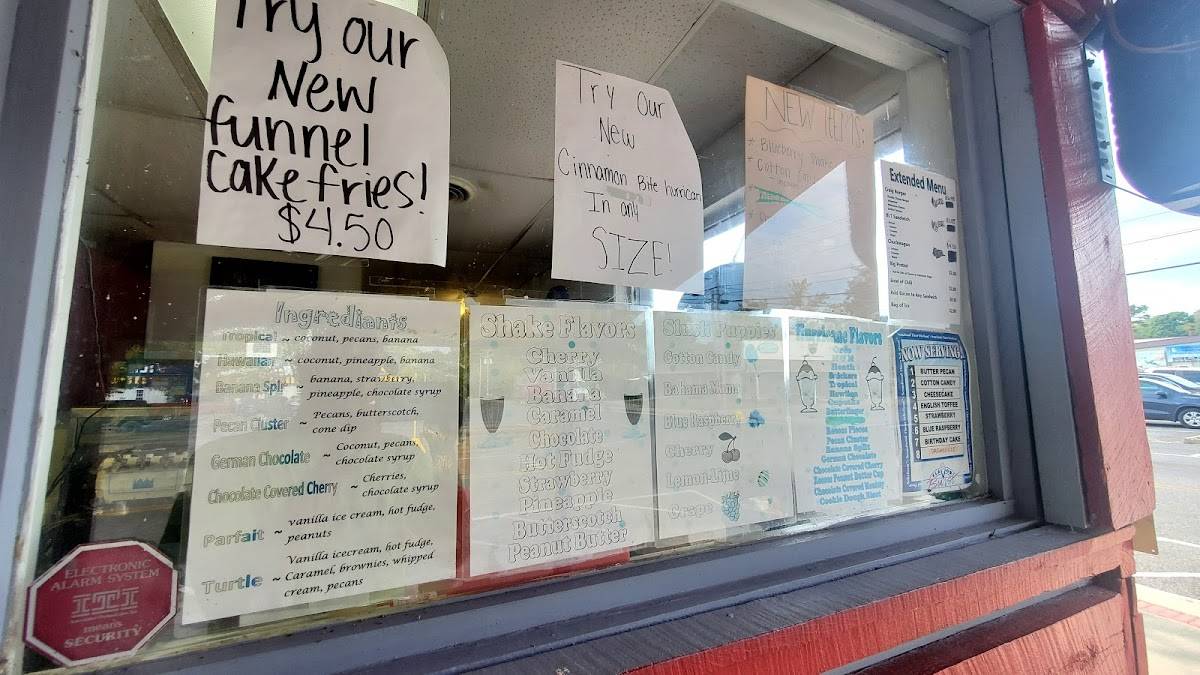 Menu at Craig's Dairy Dream restaurant, Grand Rivers