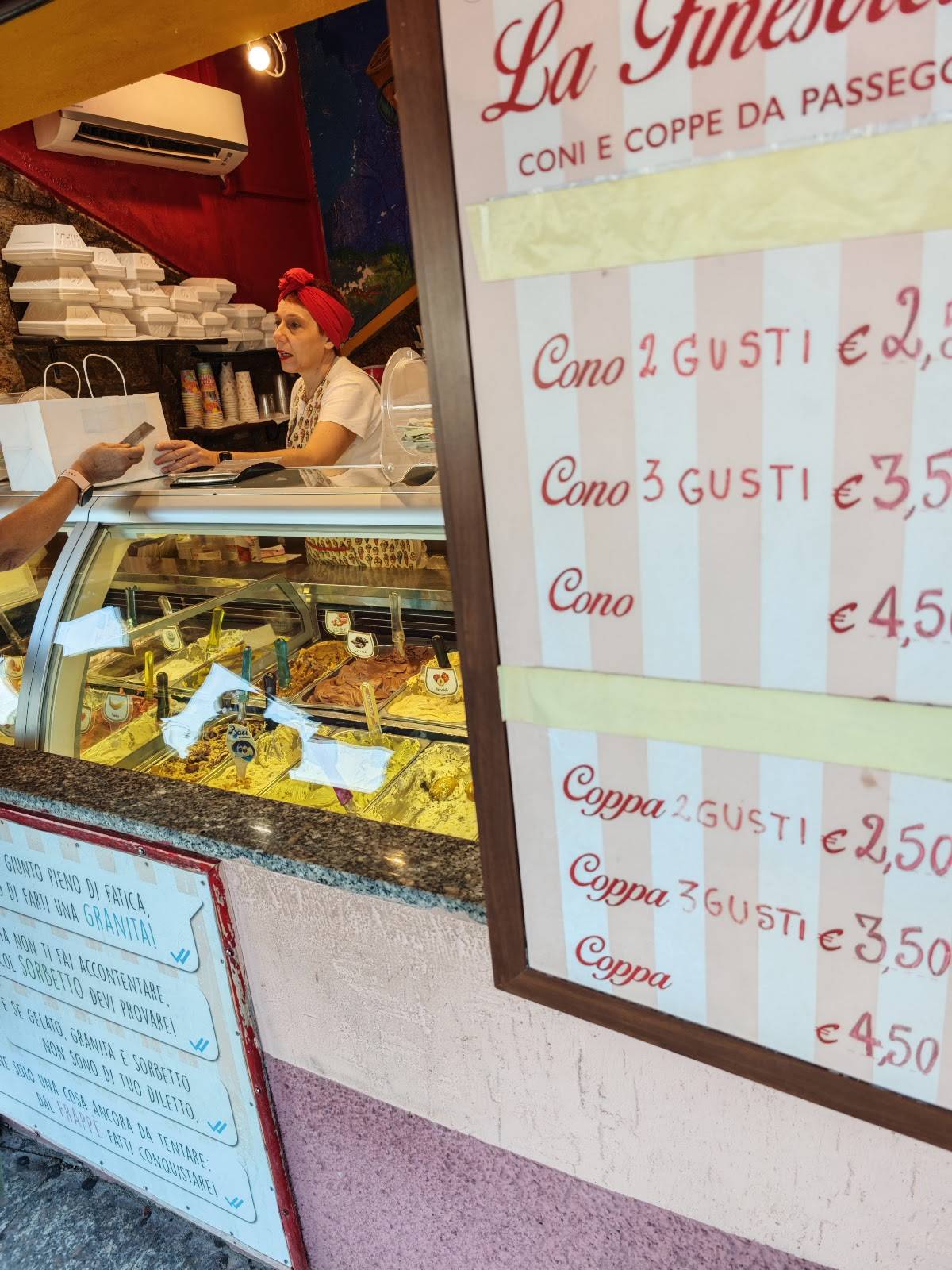 Menu di Gelateria La Finestrella 