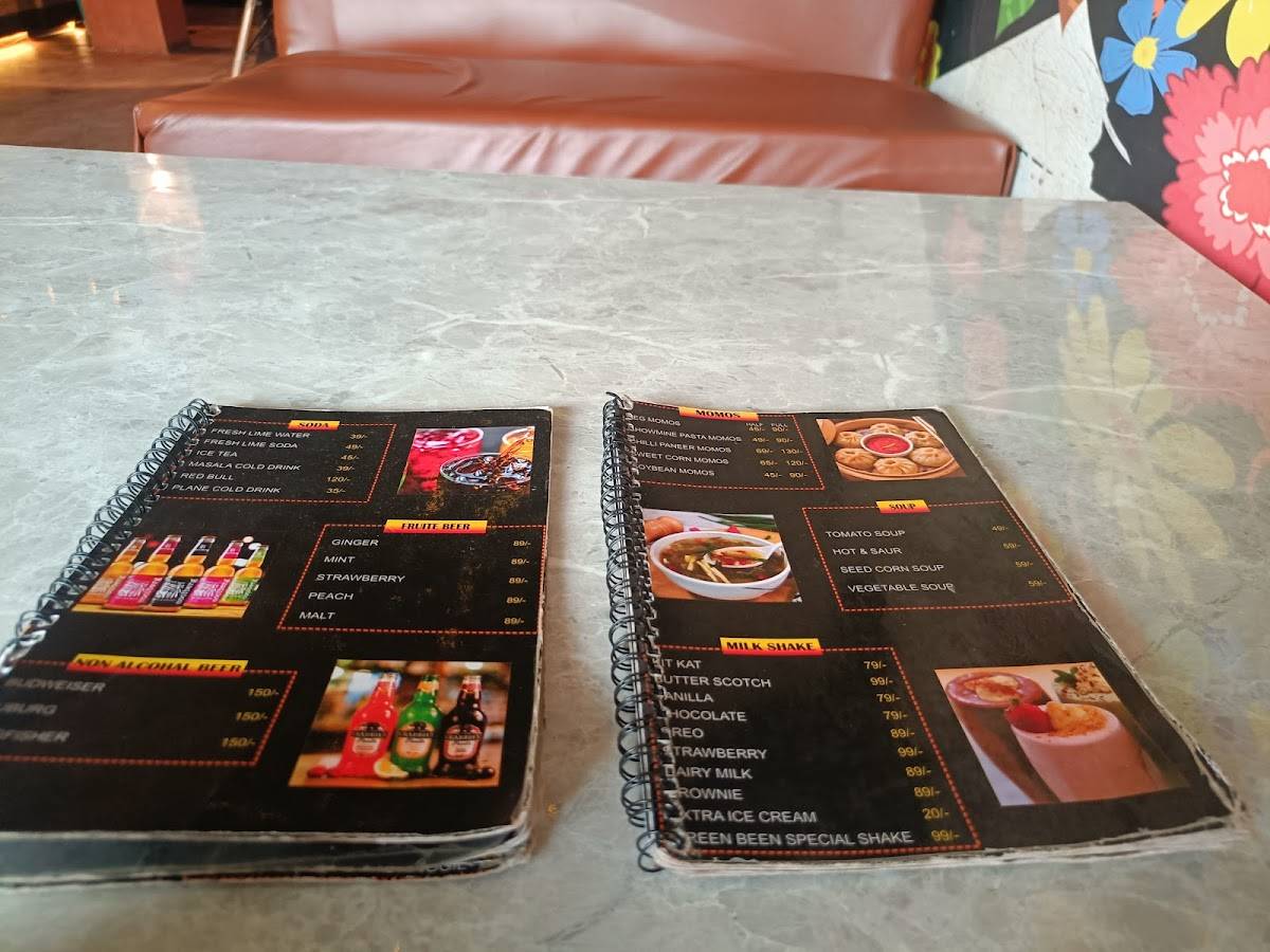 Menu at Green bean cafe, Phaphamau