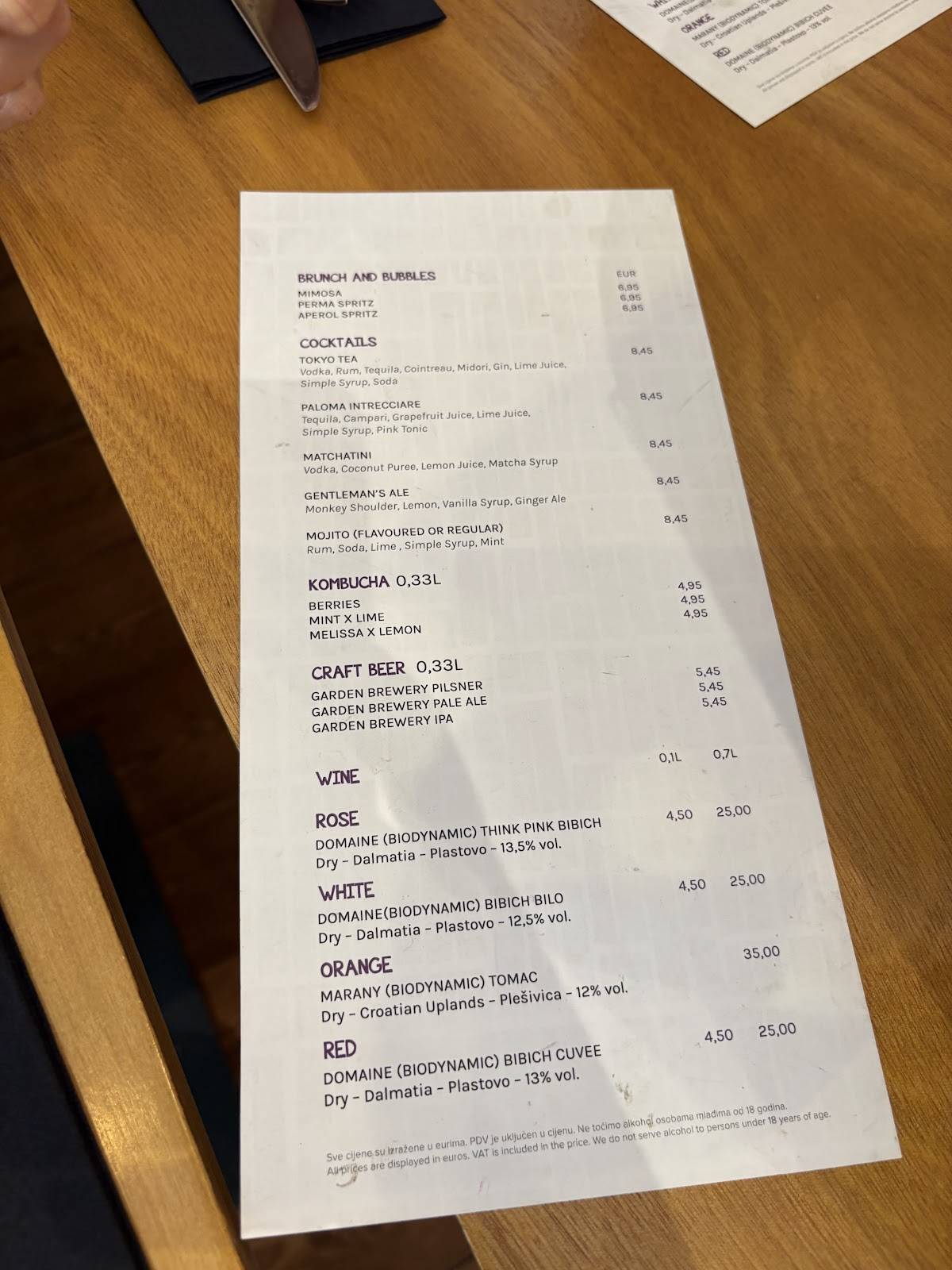 Menu di MakaMaka Acai & Poke Bar Old Town 
