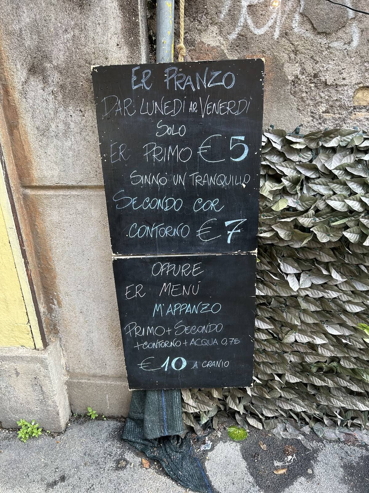 Menu di Taverna del Fuorisede 