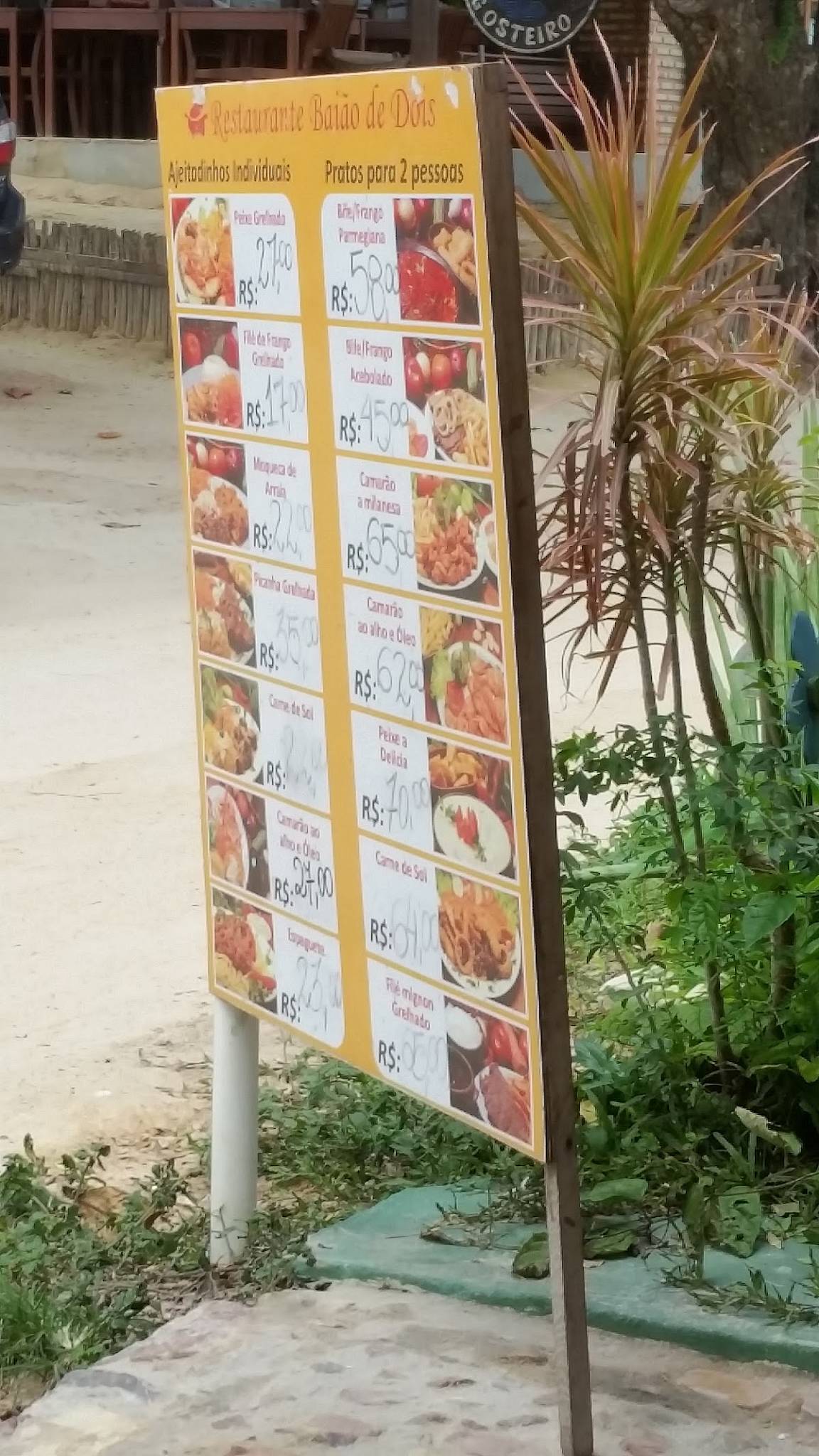 Menu Em Restaurante Bai O De Dois Vila De Jericoacoara