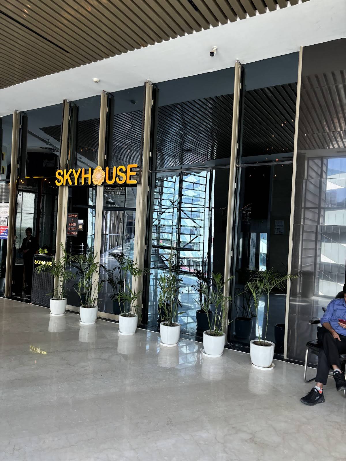 Skyhouse Cafe & Bar menu