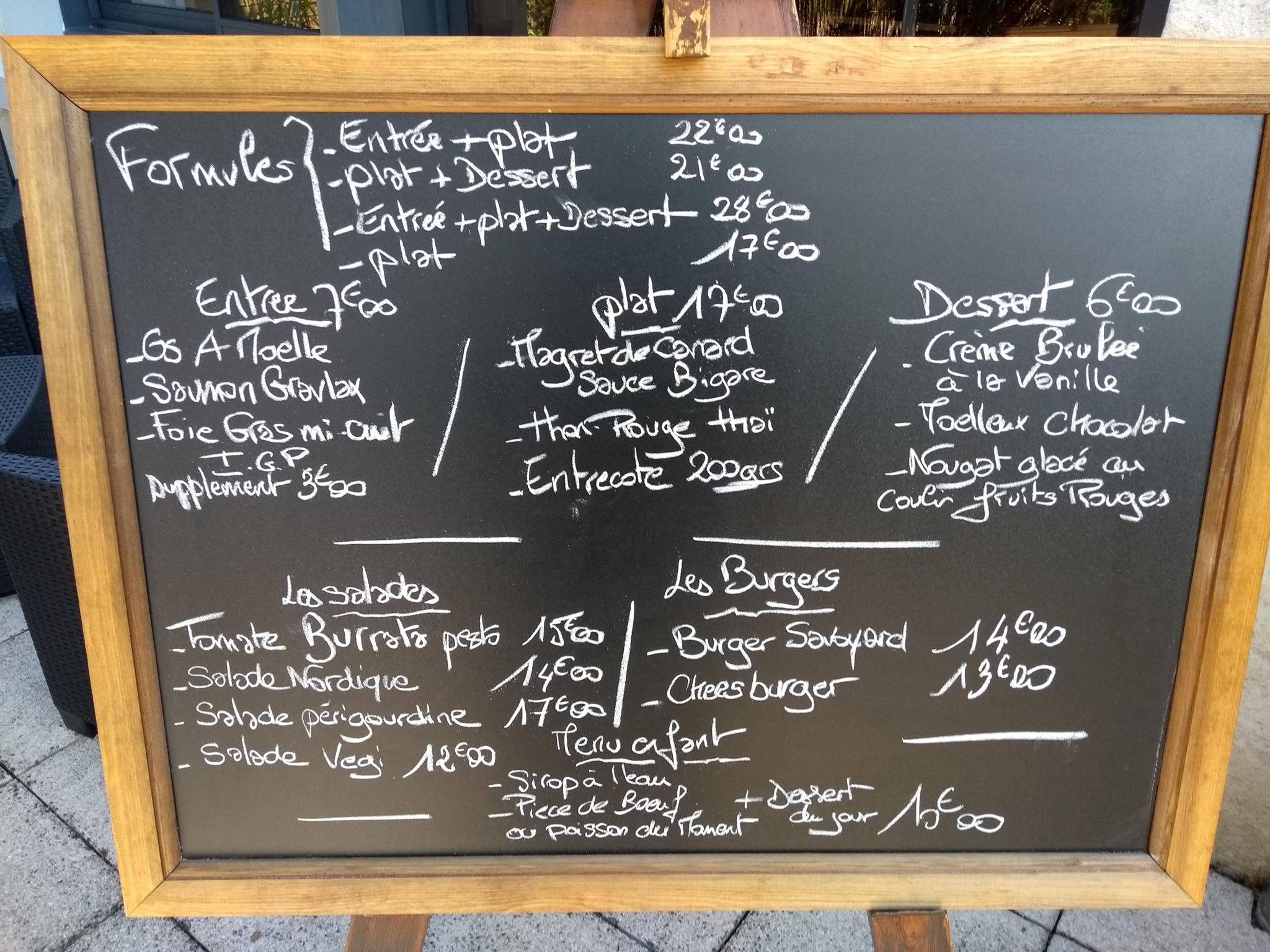 Menu au Le Bouche À Oreille restaurant, TerrassonLavilledieu