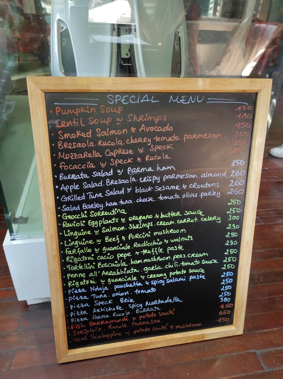Menu at Caffè Italia pizzeria, Hanoi