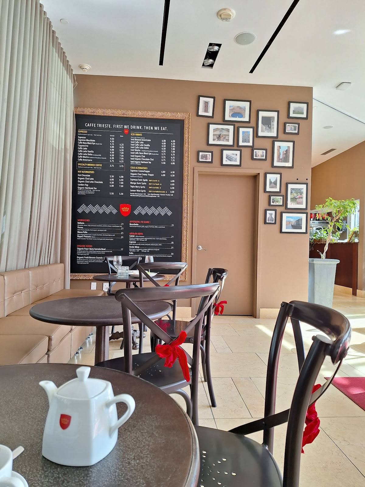 Menu de Caffe Trieste