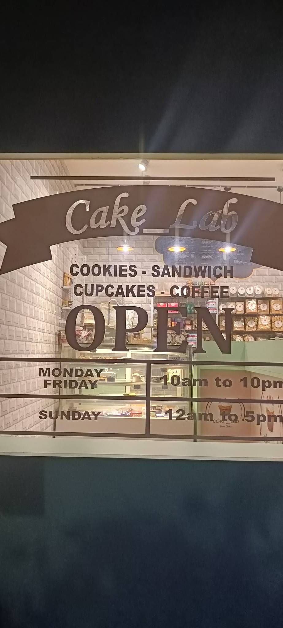 Cake Lab menu