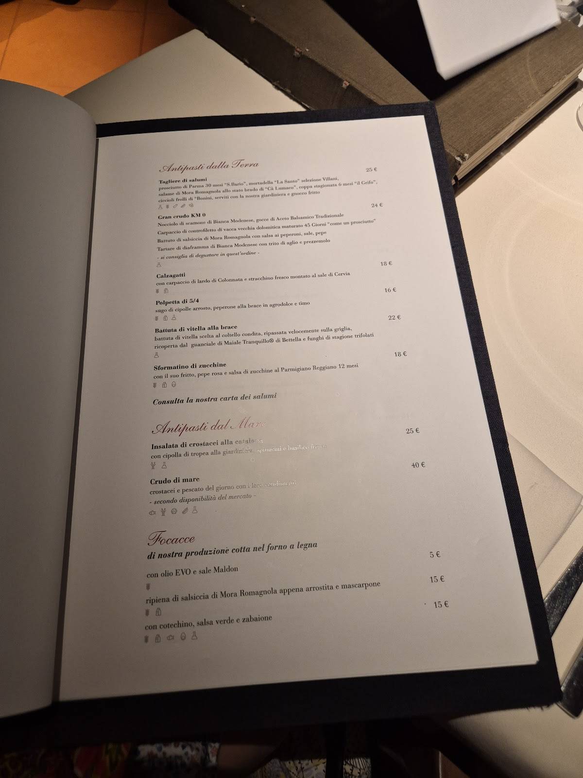 Menu di EXÉ Restaurant 