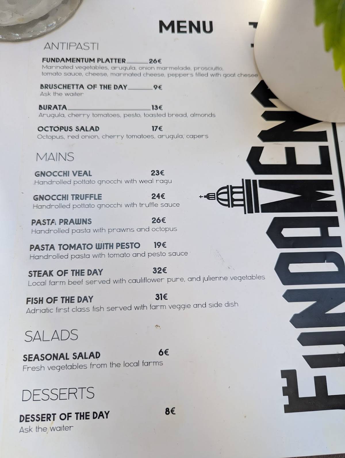 Menu di Fundamentum 