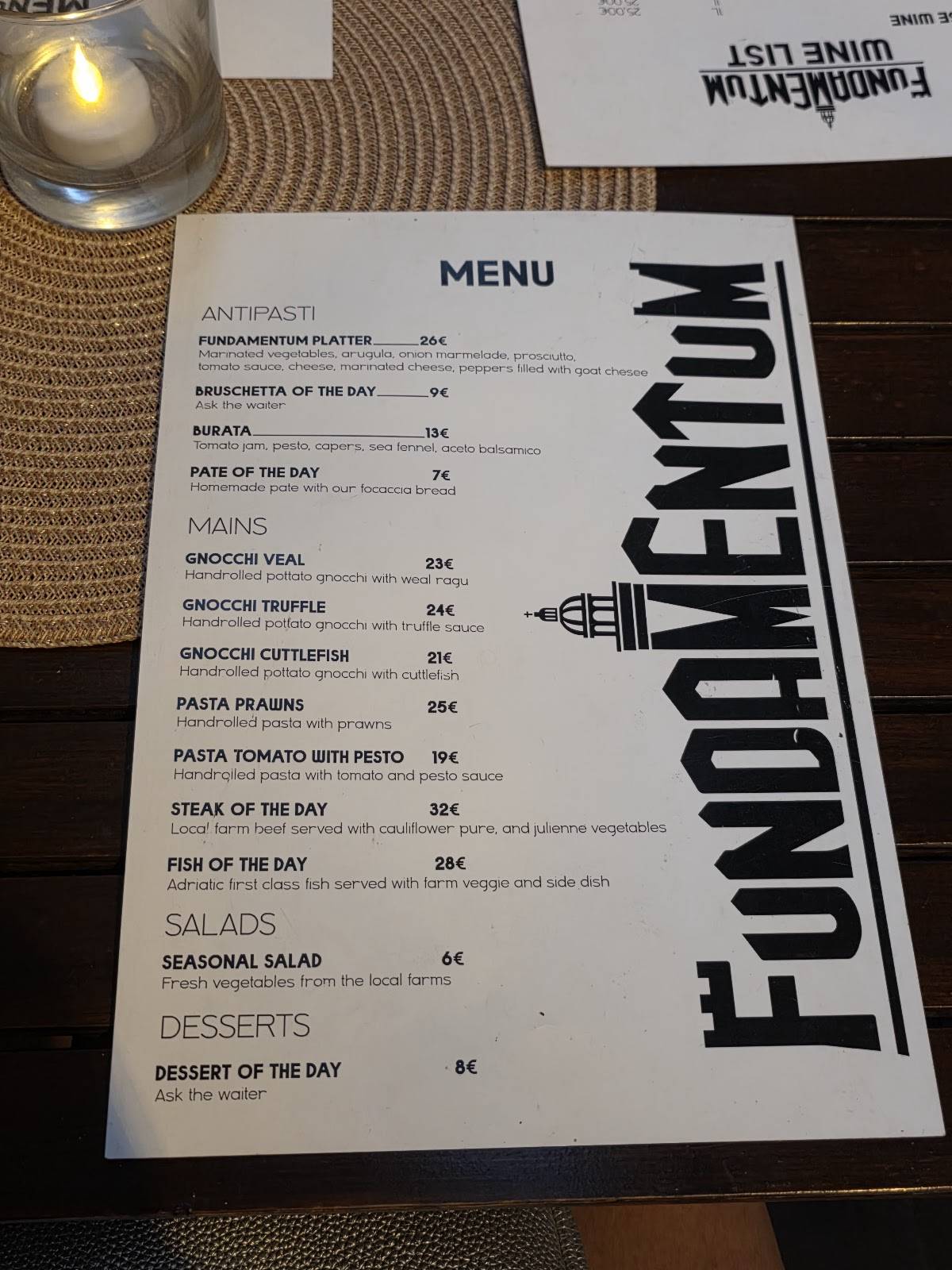 Menu di Fundamentum 