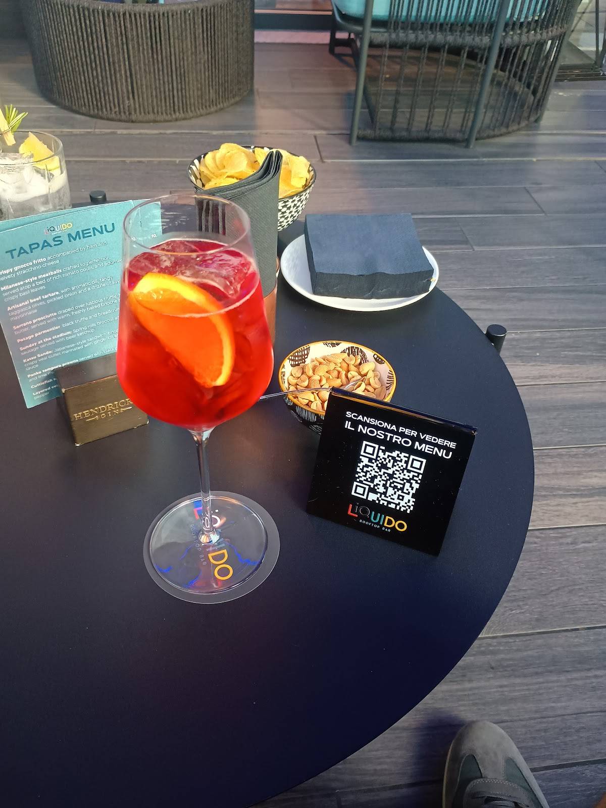 Menu di LiQuido Rooftop Bar 